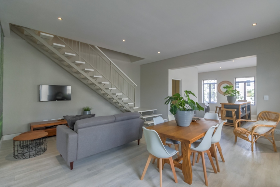 To Let 3 Bedroom Property for Rent in Paardevlei Western Cape